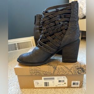 Free People Slate Booties size 41